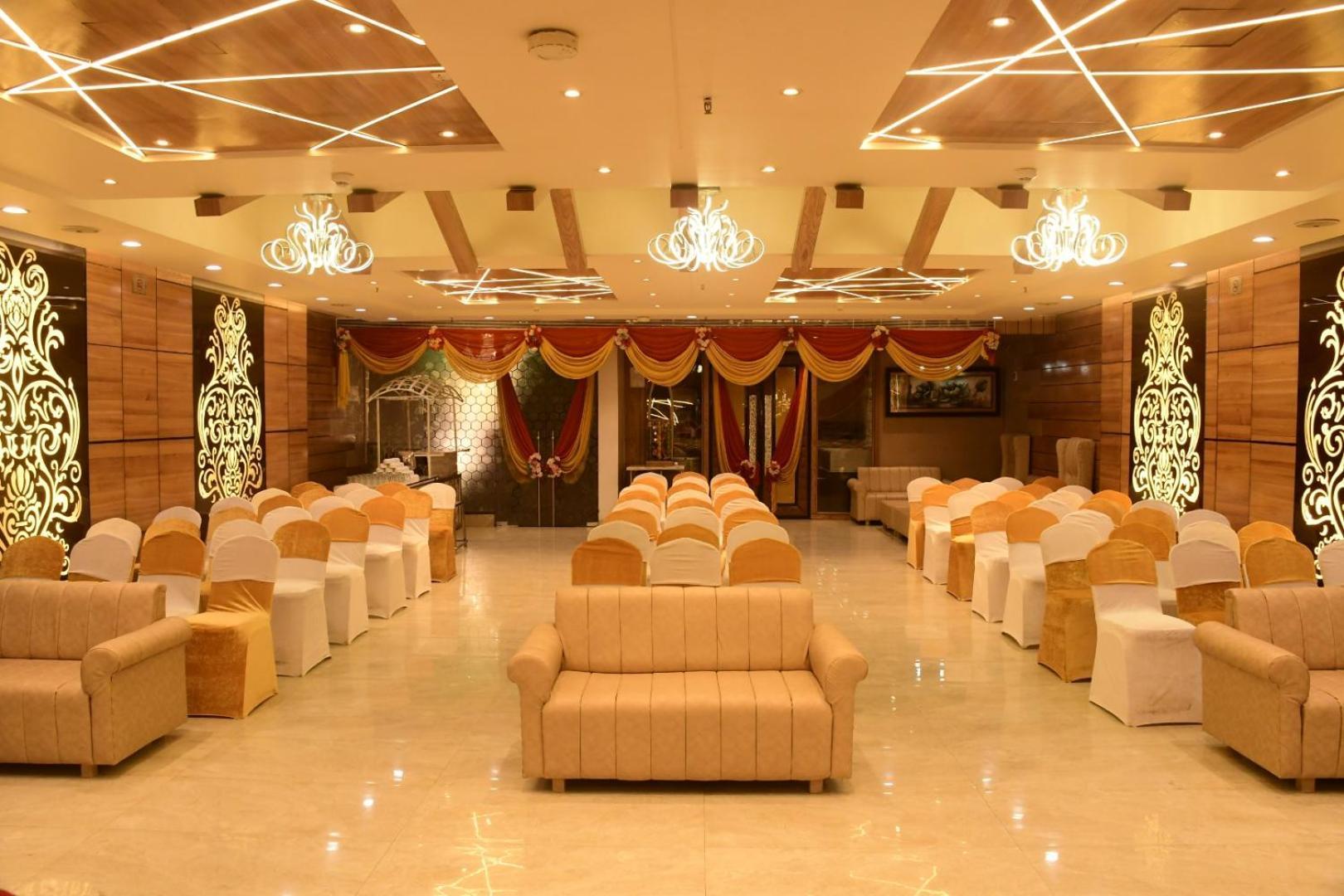 Hotel Gurveer Royal Lucknow Extérieur photo