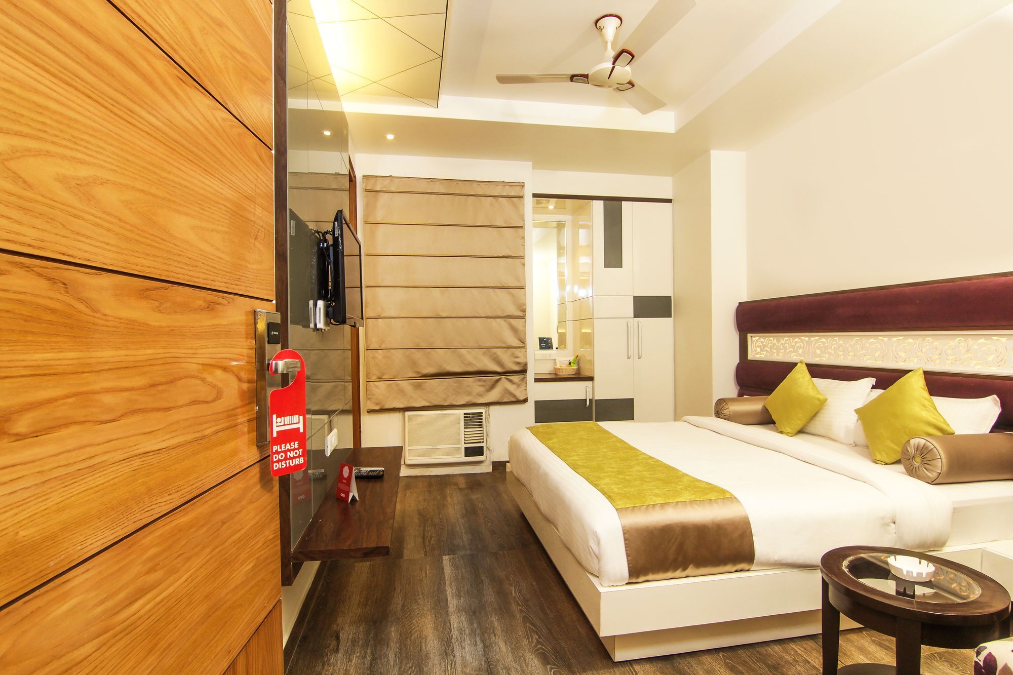 Hotel Gurveer Royal Lucknow Extérieur photo