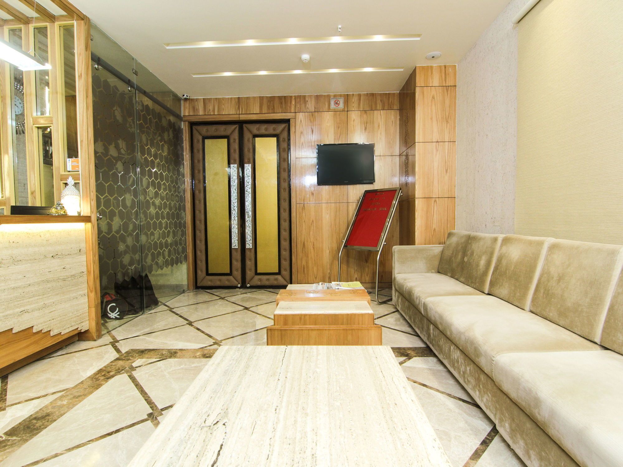 Hotel Gurveer Royal Lucknow Extérieur photo
